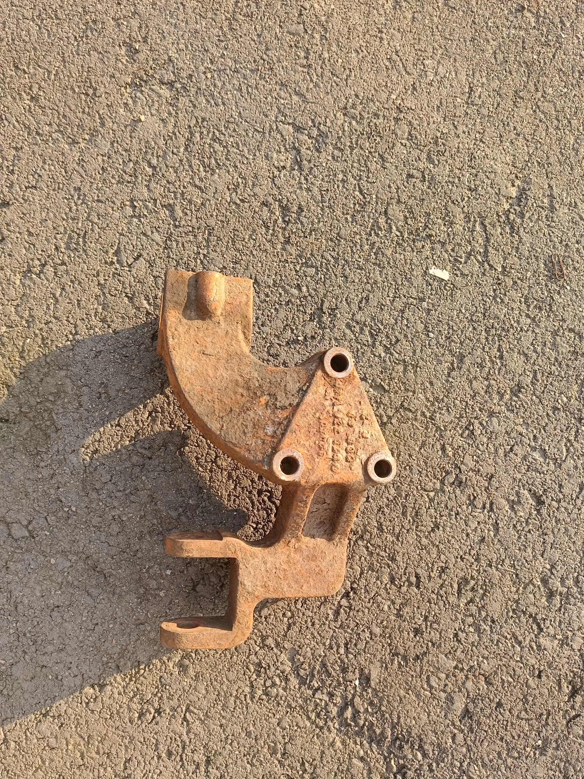 кронштейн стабилизатора заднего