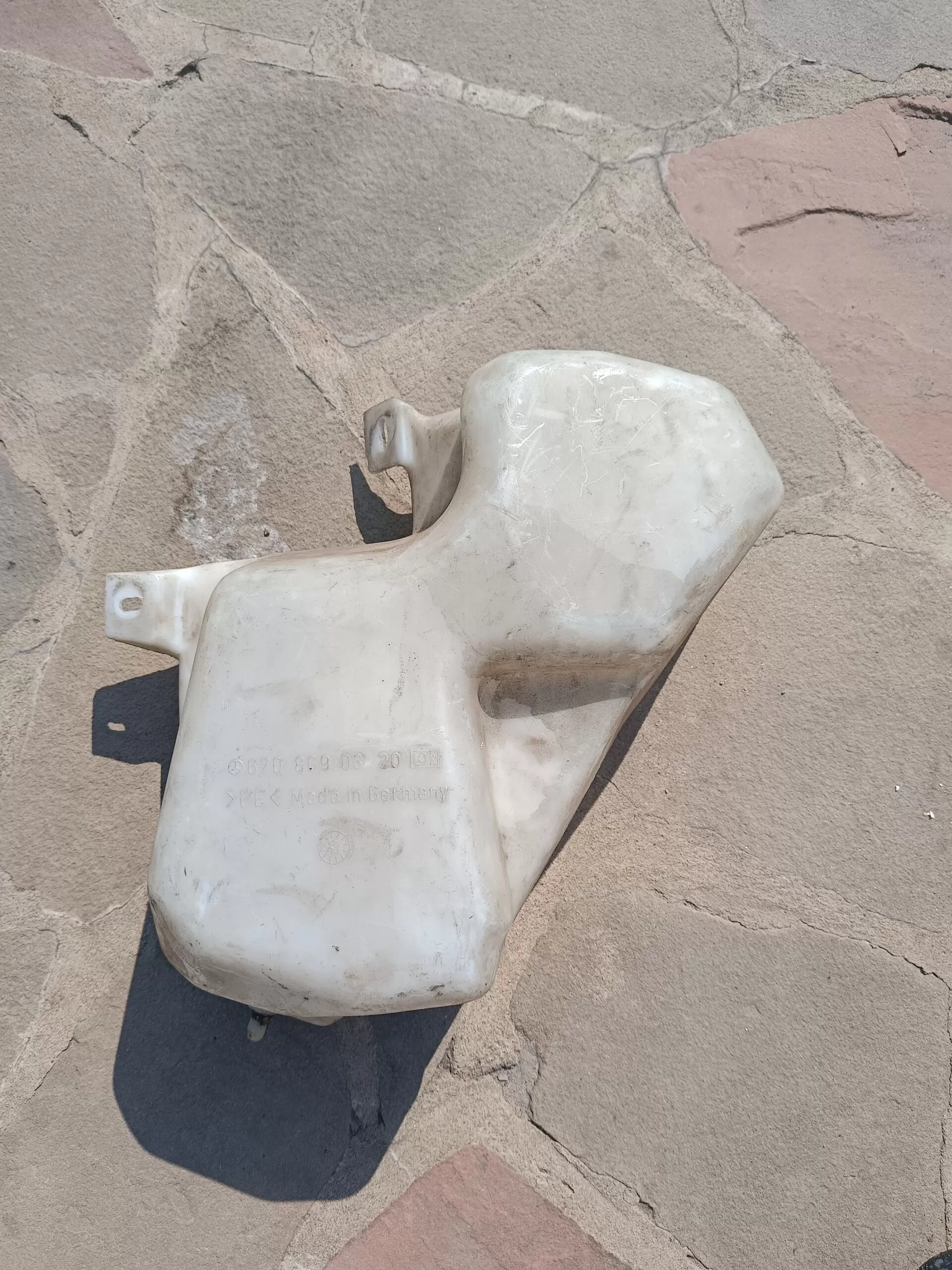 бачок омывателя  6708690320