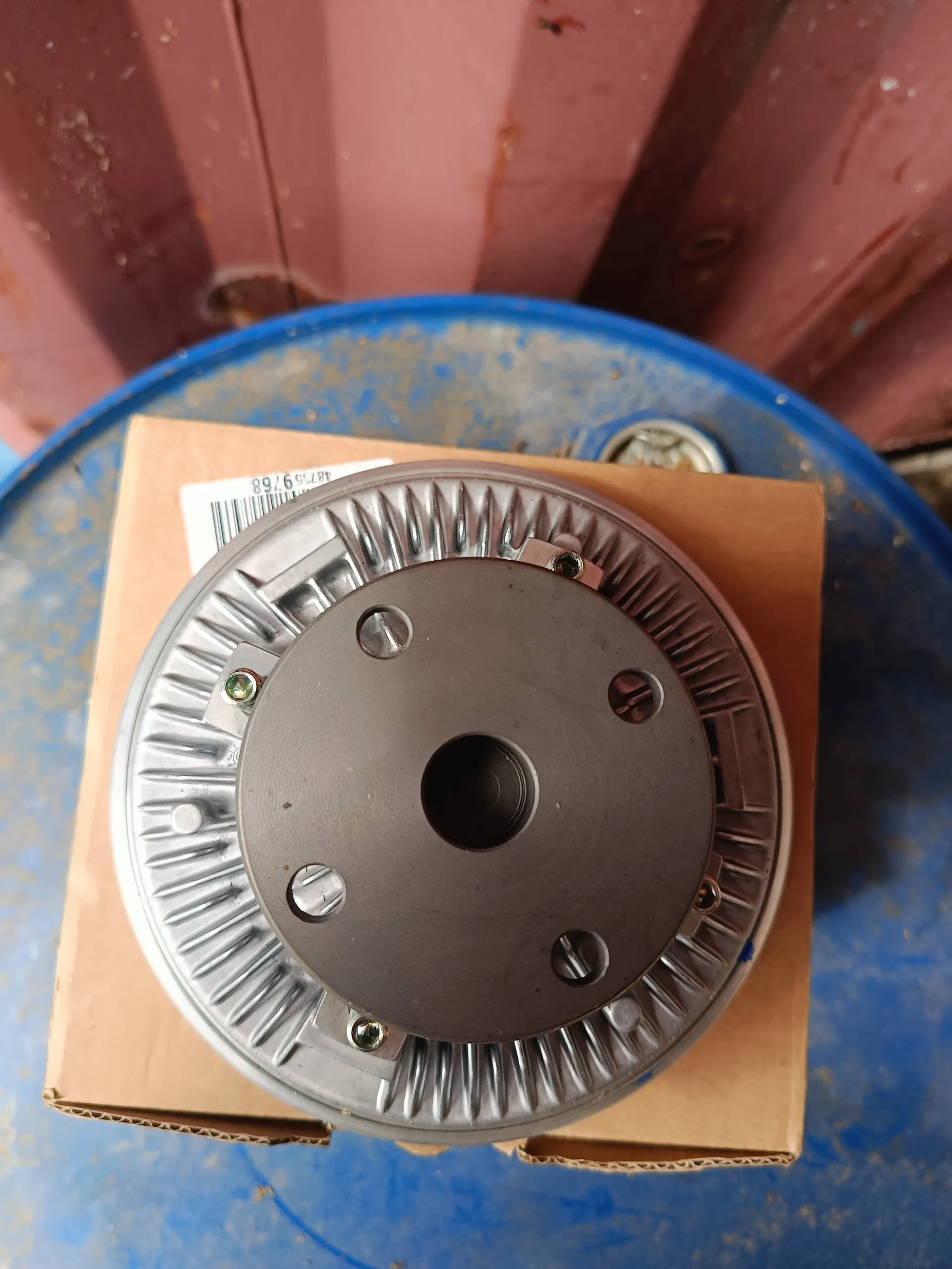 Вискомуфта привода вентилятора Мерседес-Бенц Атего