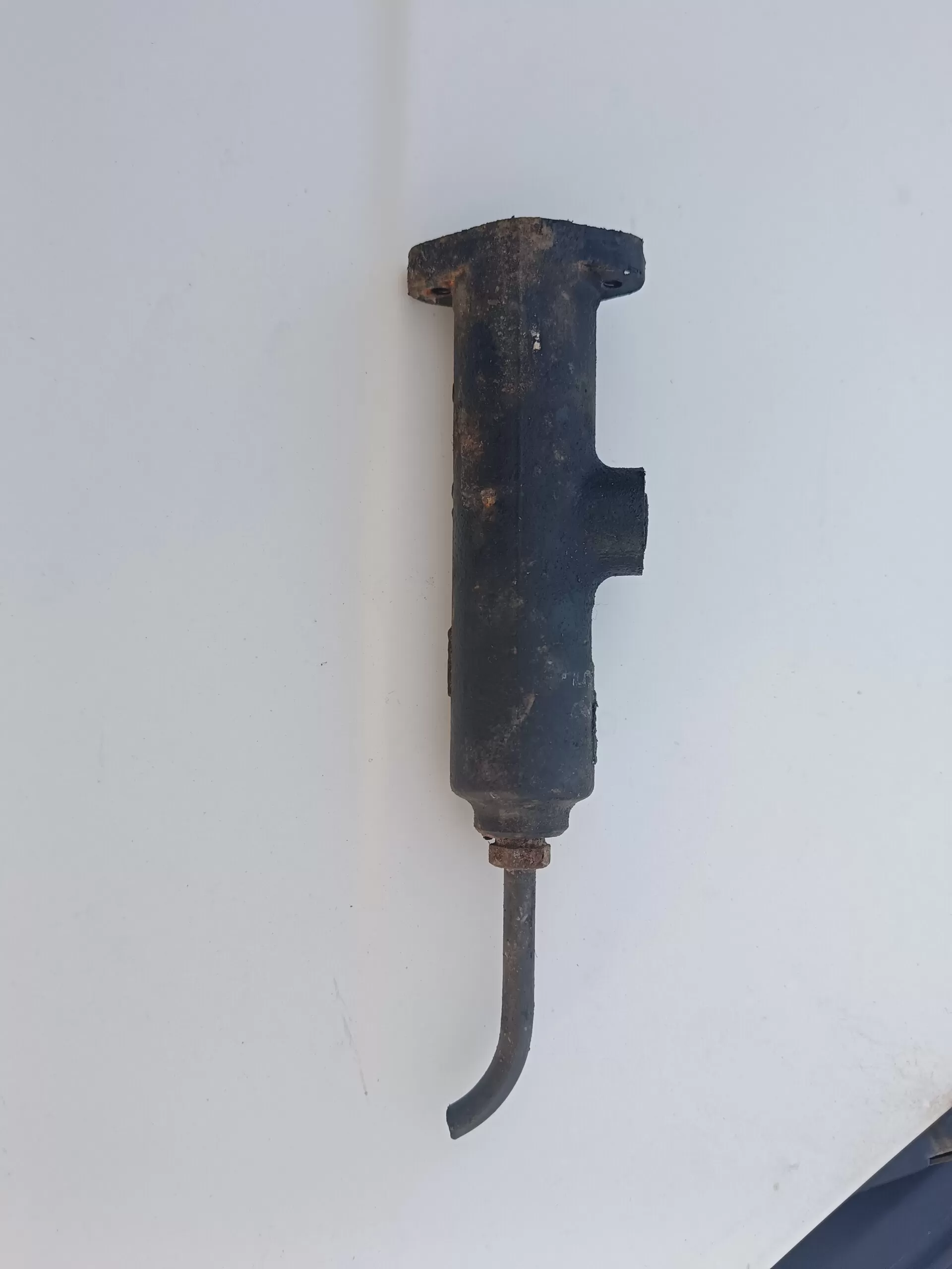 цилиндр сцепления A6682900012