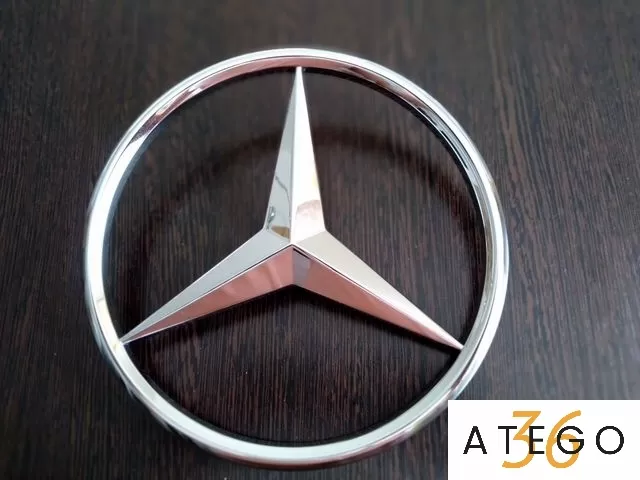Эмблема Мерседес-Бенц решетки радиатора