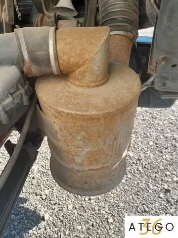 Корпус воздушного фильтра для Mercedes OM366LA, оригинал, б/у