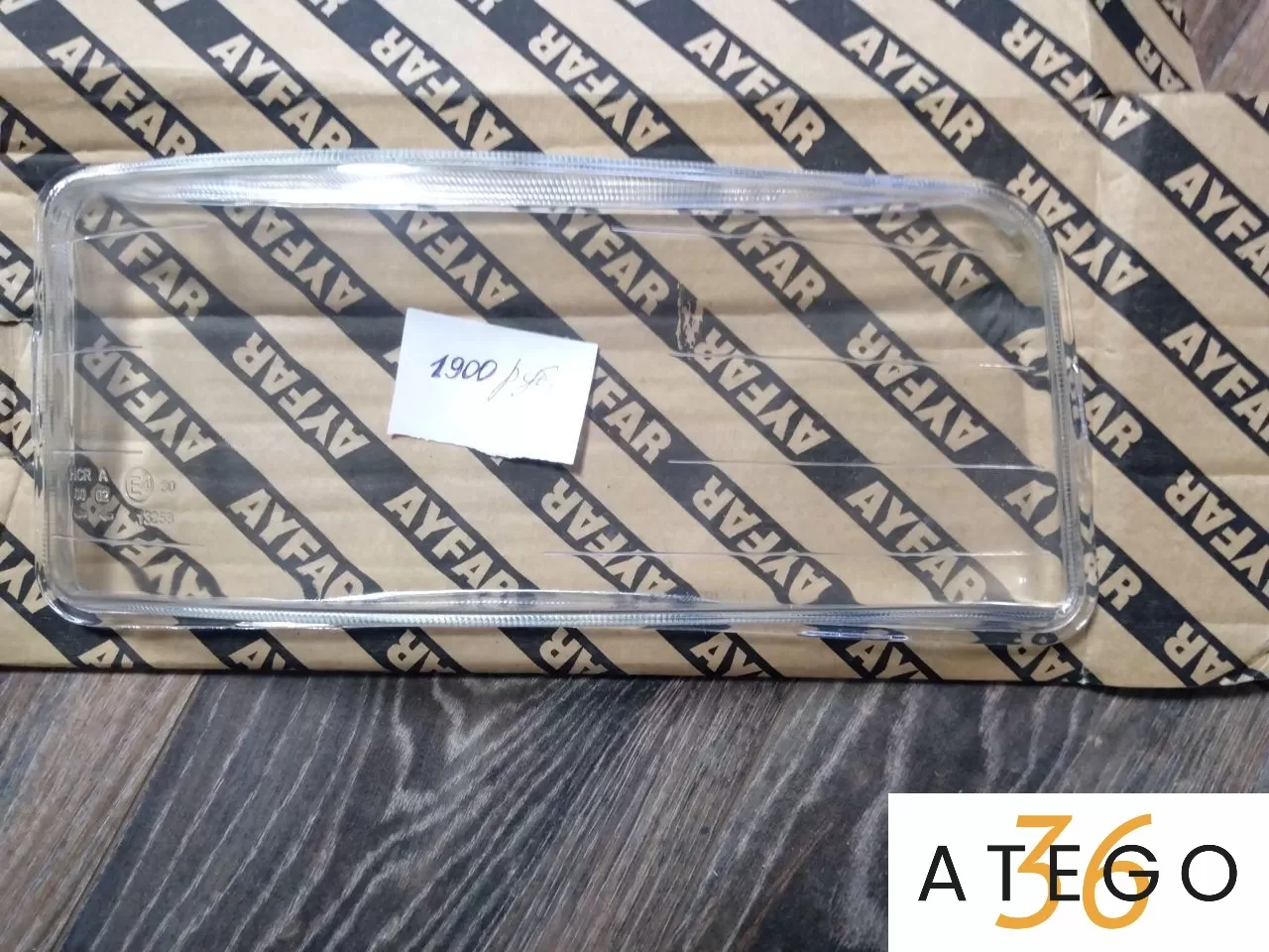 Стекло фары правое/левое Ман TGA/TGS/TGX/TGM