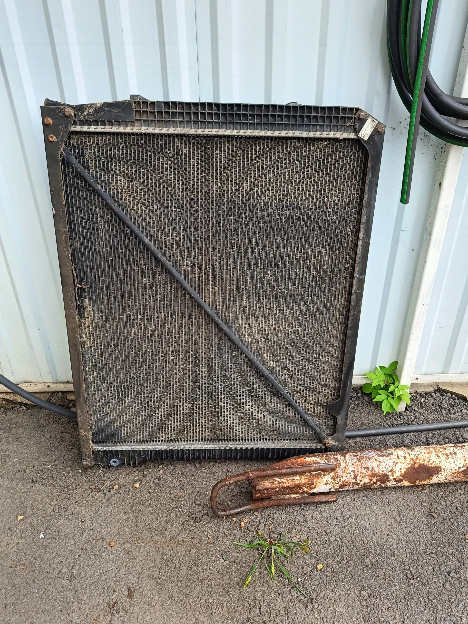 A9425001703 радиатор охлаждения Mercedes-Benz Actros