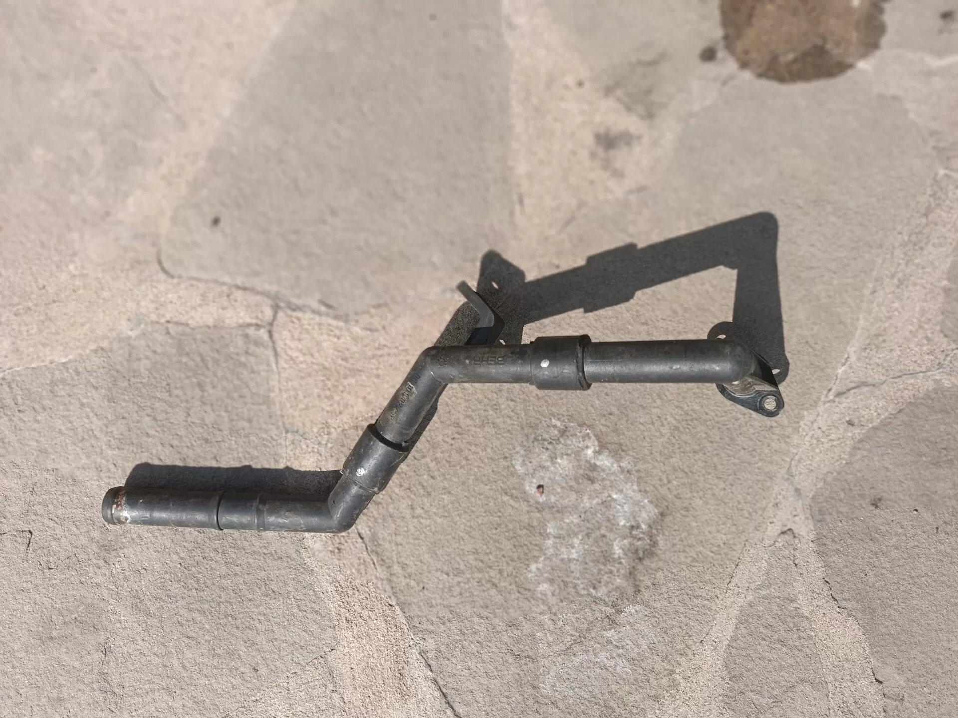 0008312825  Патрубок радиатора печки