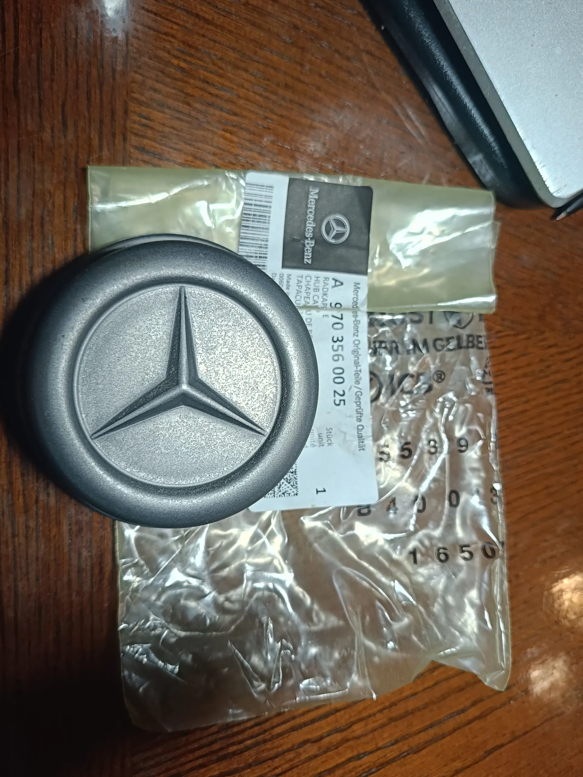 крышка передней ступицы A9703560025