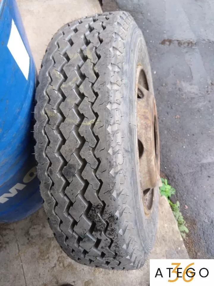 Шина Uniroyal 215/75*17.5 с диском