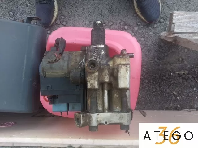 Блок ABS Мерседес-Бенц Варио W670