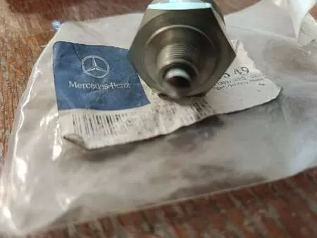 A0005454909 Датчик включения заднего хода